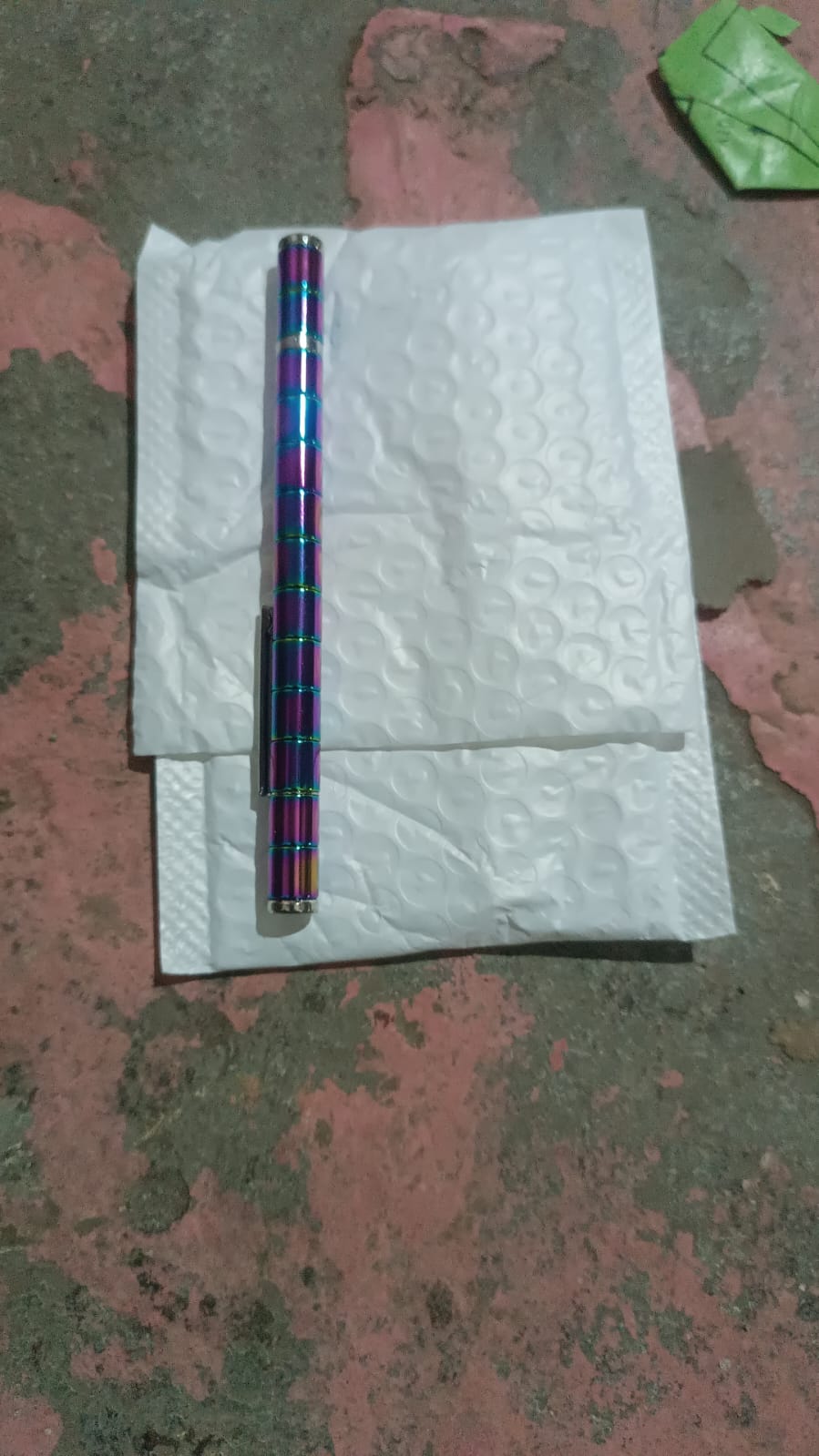 Multifunction Writing Magnetic Metal Pen, Office Magnet Pen (1 Pc) Multifunction Writing Magnetic Metal Pen, Office Magnet Pen (1 Pc)